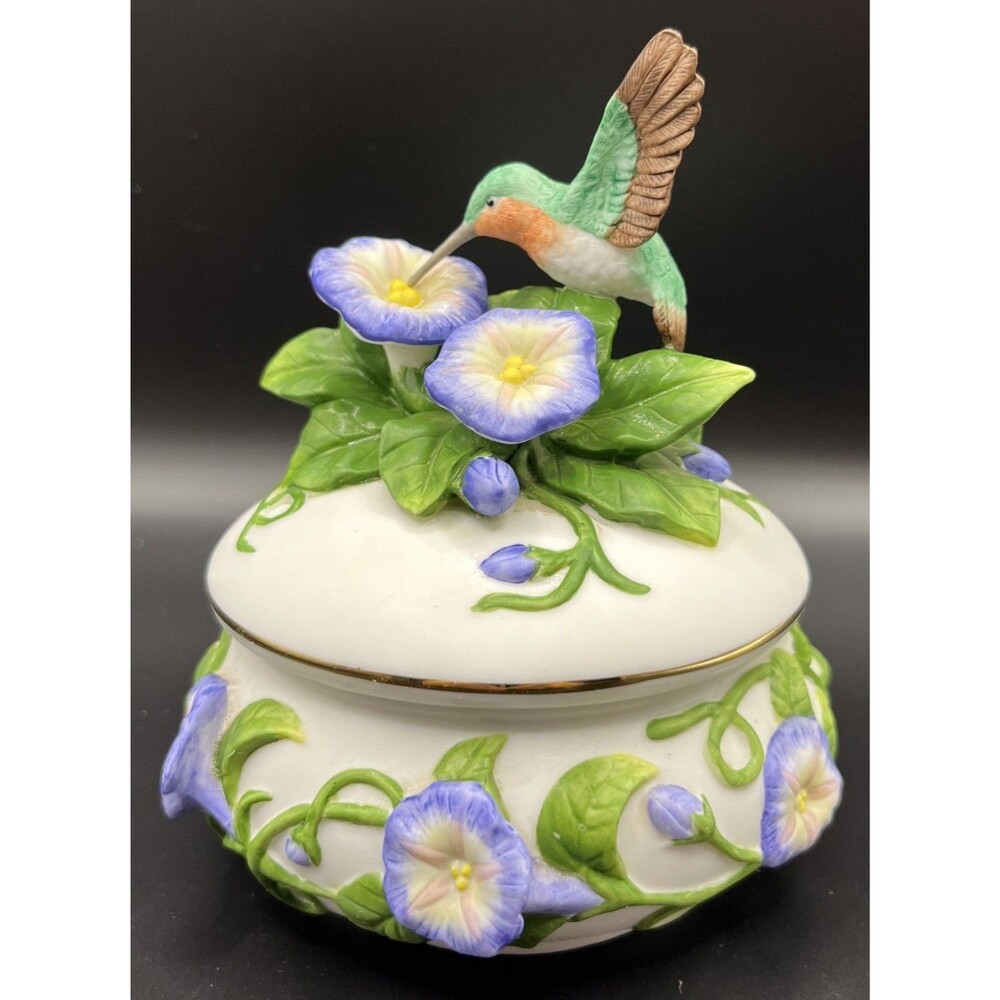 San Francisco Music Co Trinket Box Hummingbird Plays Somewhere Out There in box